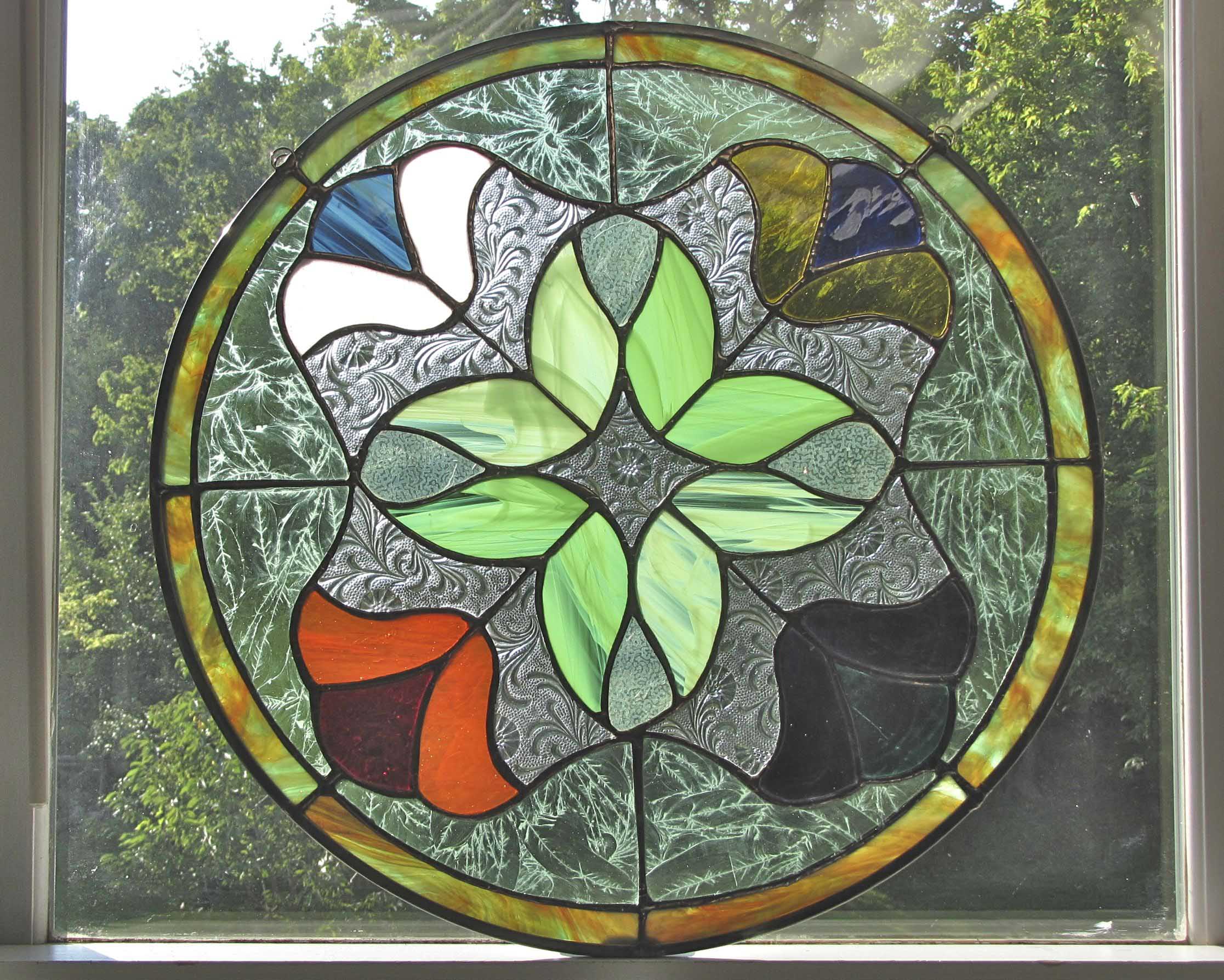 Tulip in the Round